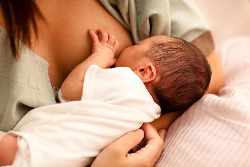 lactancia materna kynesit fisioterapia alicante